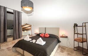 Unclassified image, 3 of 8, button - Beautiful home in Comiso with house a panoramic view (Comiso)
