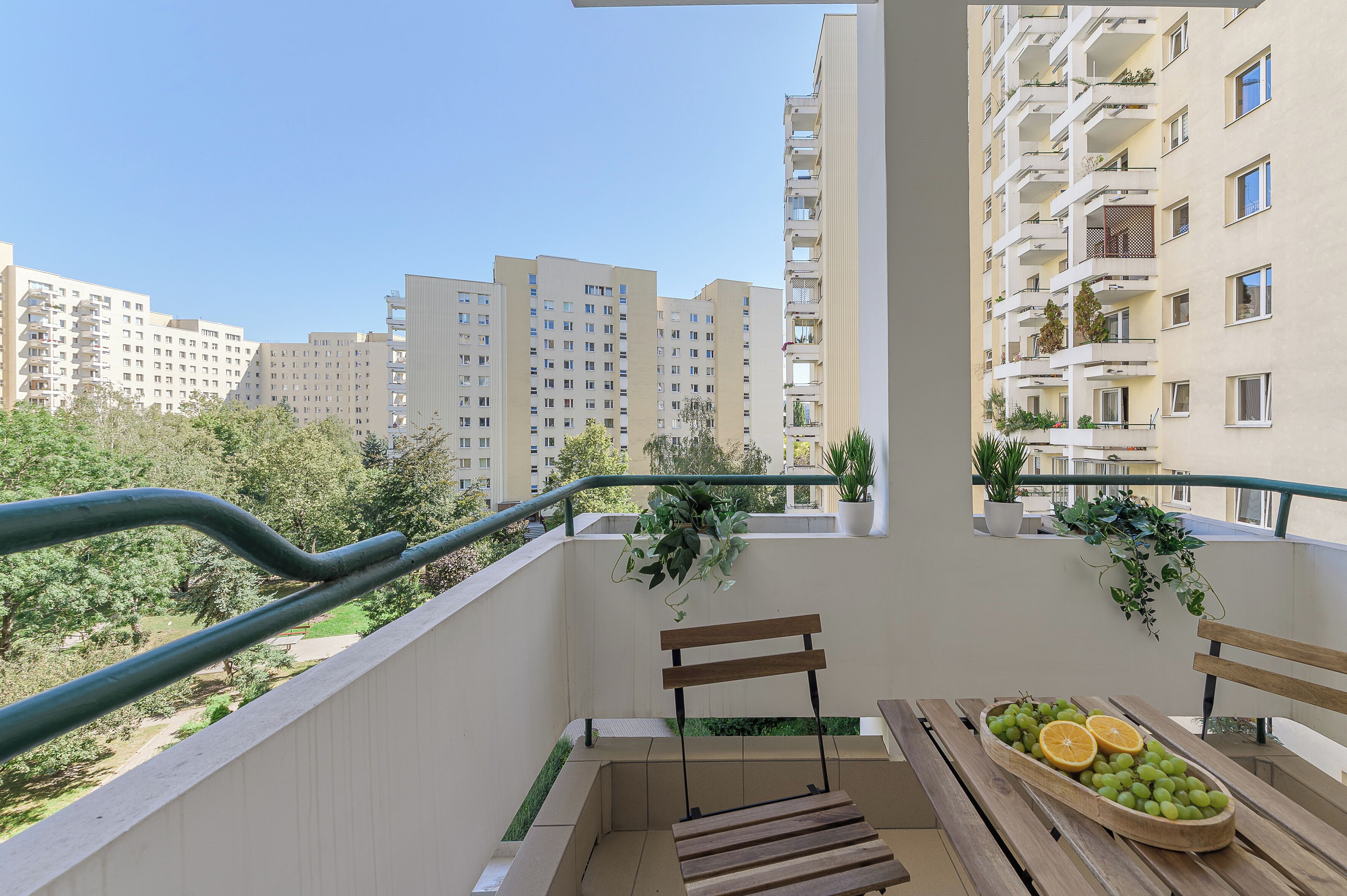 Classic-Apartment, 2 Schlafzimmer, Blick auf den Innenhof | Balkon