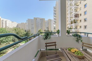 Klassiek appartement, 2 slaapkamers, uitzicht op binnenplaats | Balkon