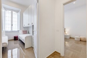 Ferros/tábuas de passar roupa, Wi-Fi, roupa de cama