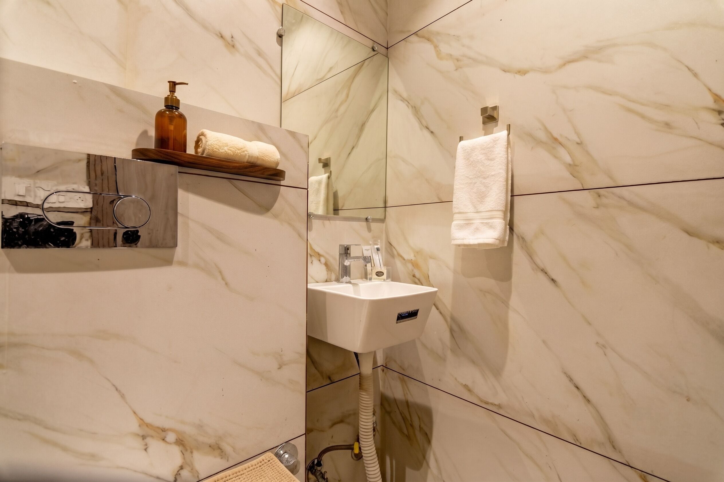 Suite, 1 King Bed, Smoking, Private Bathroom | Bathroom | Free toiletries, slippers, towels, soap
