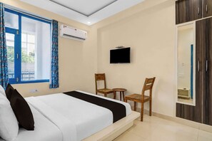 Desk, free WiFi - Super Collection O Queens  (Jaipur)