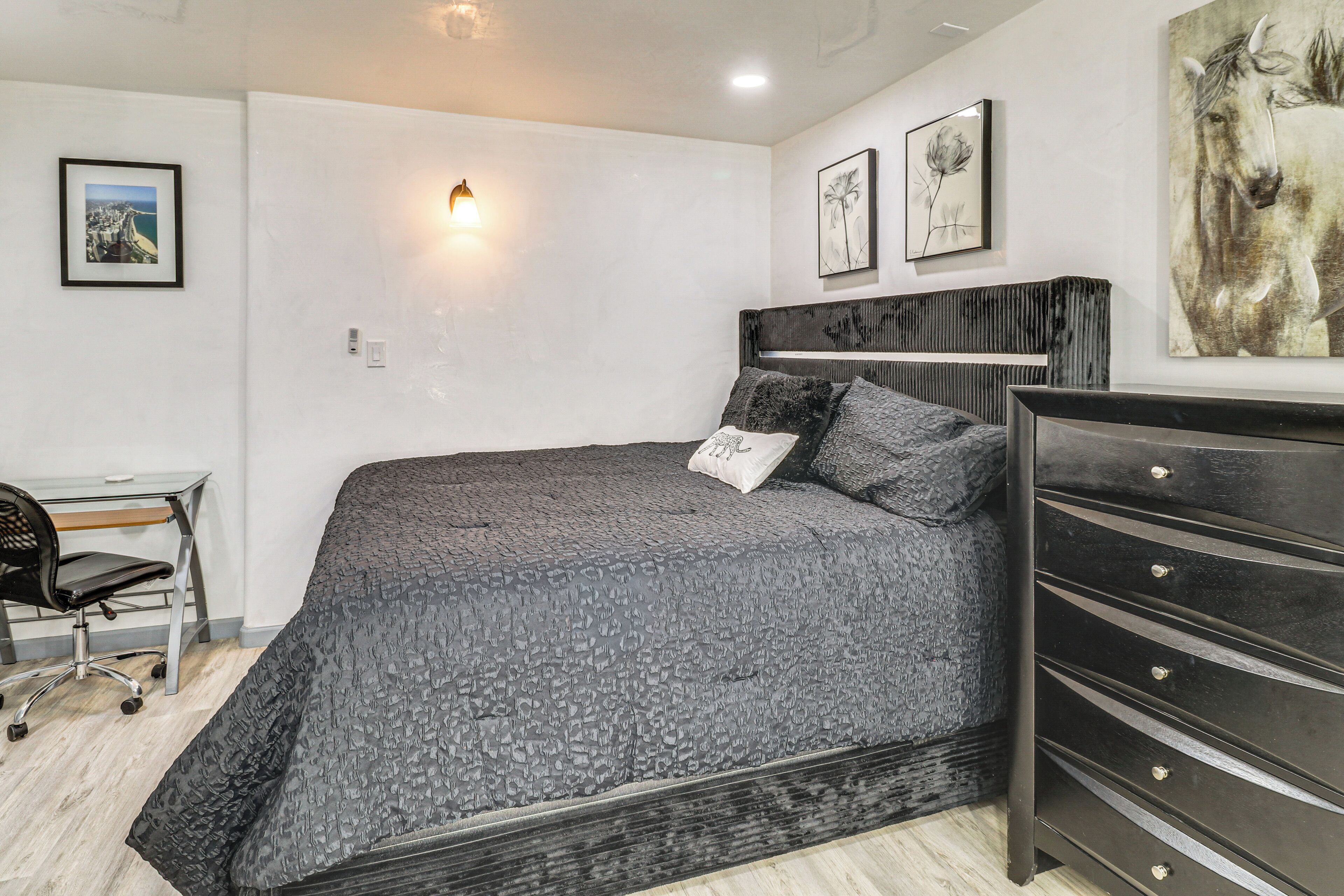 House (2 Bedrooms) | Interior