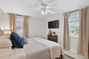House (3 Bedrooms) | Interior - Golf & Chill! Family-friendly Augusta Home (Augusta)