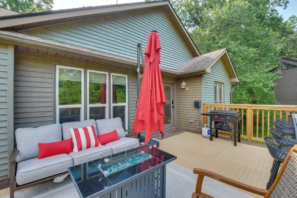 House (4 Bedrooms) | Front of property