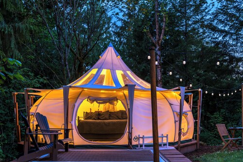 Stargaze and Swim at the Hideout - Luxury Glamping