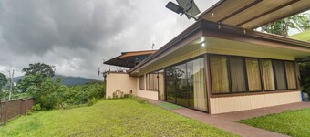 Home w/ Surrounding Lake Arenal & Volcano Views!