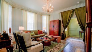 Casa (Multiple Bedrooms) | Interior