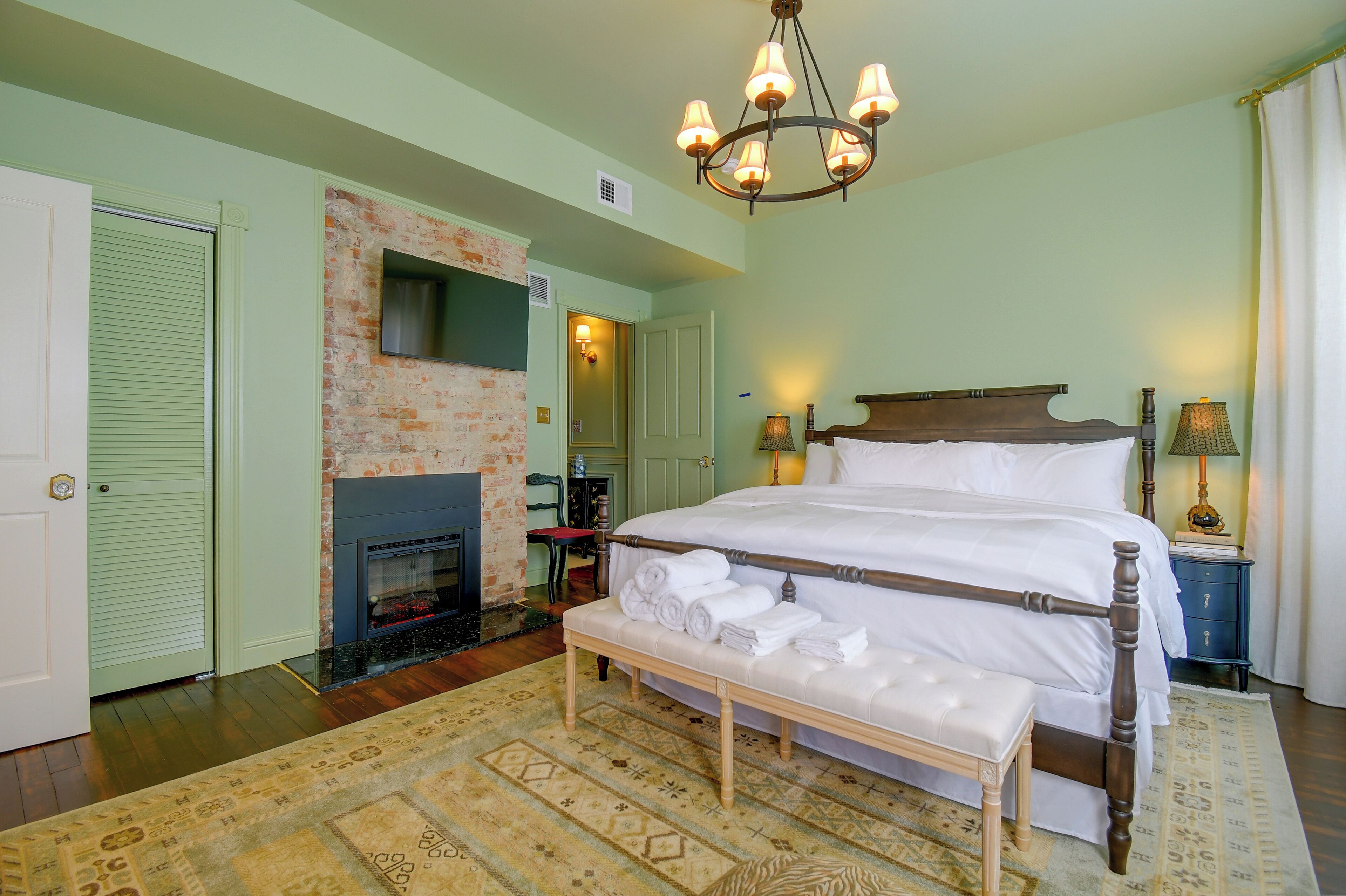 House (Multiple Bedrooms) | Interior