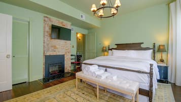 House (Multiple Bedrooms) | Interior