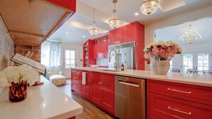 Casa (Multiple Bedrooms) | Interior