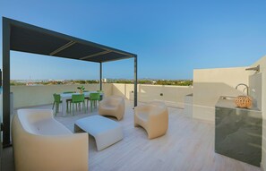Outdoor dining - Bonsai Studio-Calm 110 (Noord)
