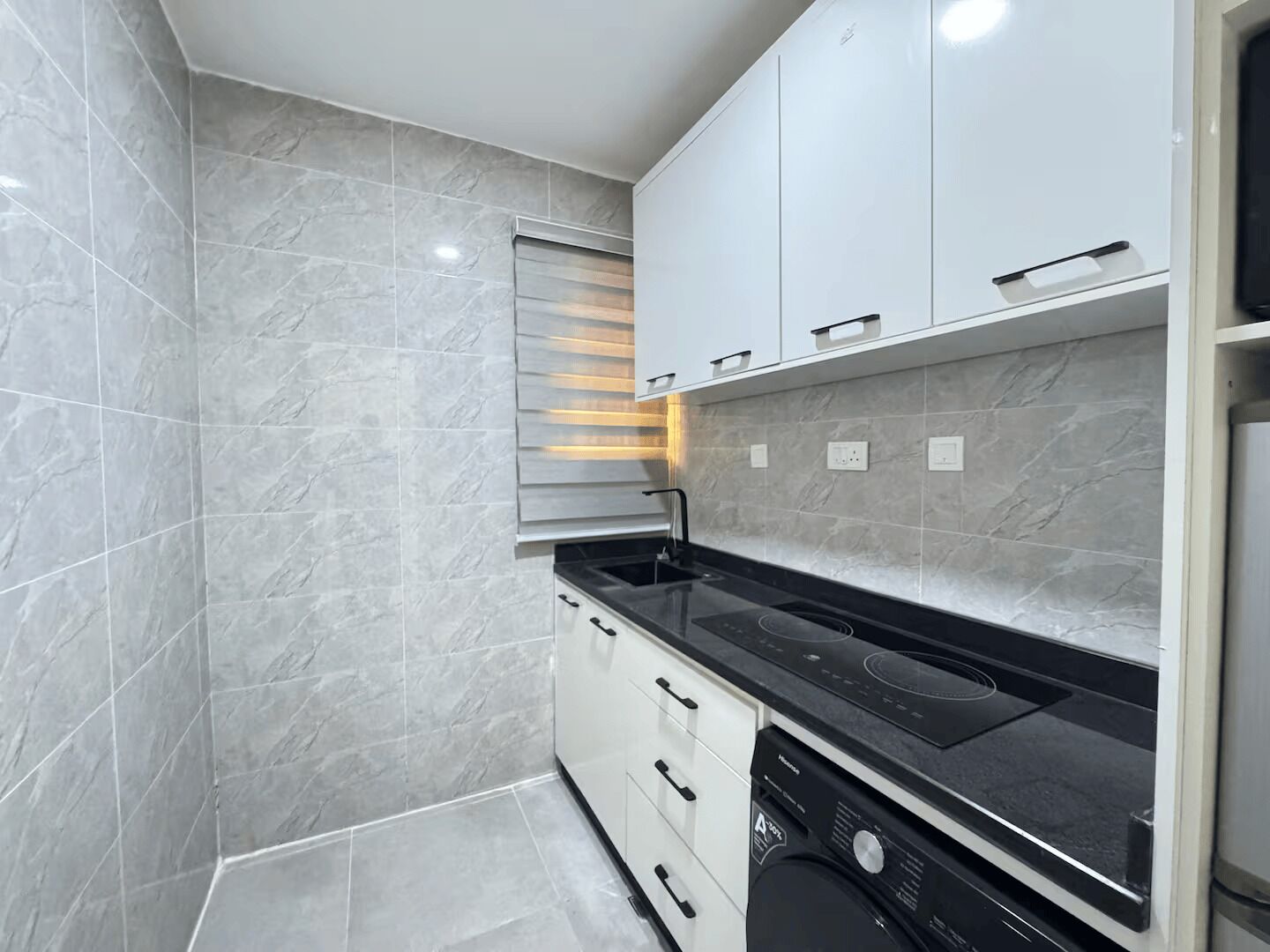 Refrigerador, microondas, horno, placa de cocina