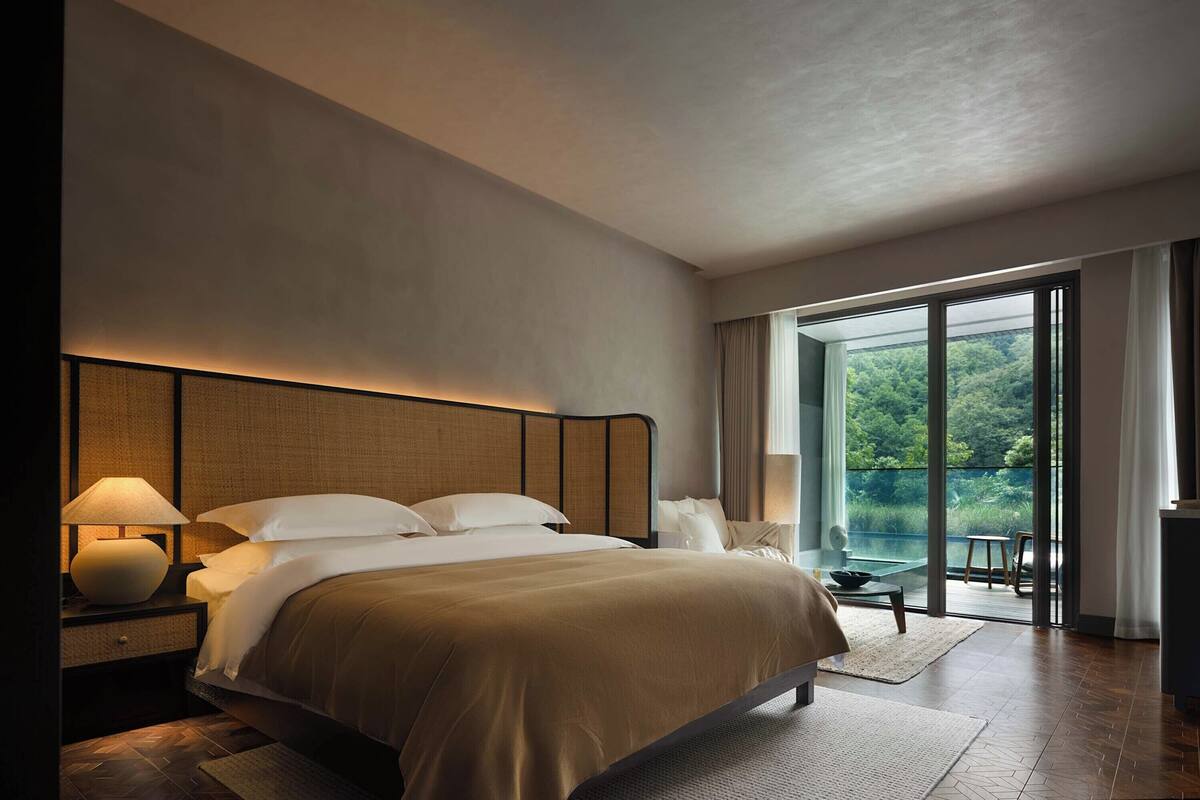Deluxe Double Room, Hill View | Premium bedding, desk, laptop workspace, blackout drapes