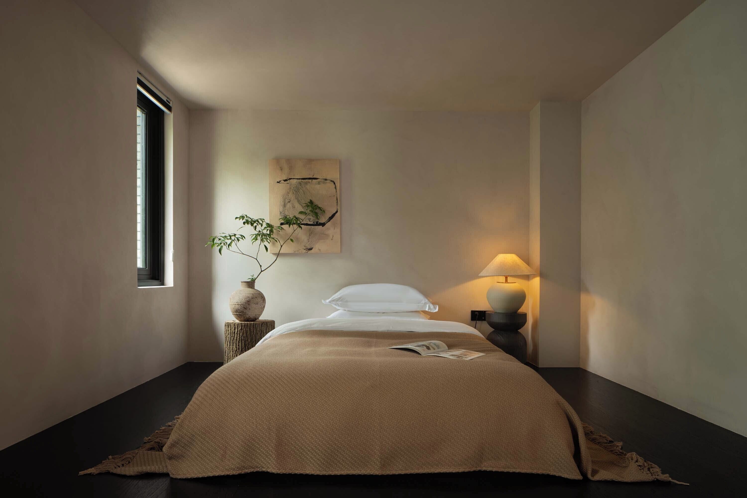 Ropa de cama de alta calidad y escritorio 