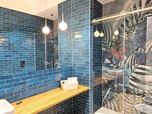 Chambre Double Supérieure | Salle de bain