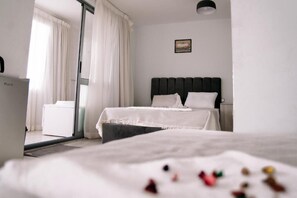 Deluxe Suite, Mountain View | Spa - Legend Pyramids Inn (Giza)