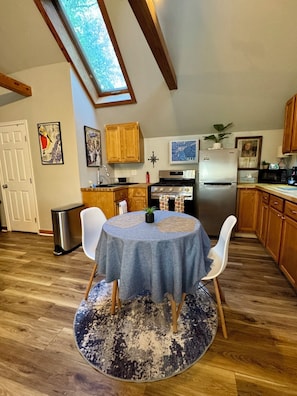 Coffee/tea maker, fridge, microwave, oven - Pet-Friendly Pond Cottage • Nature Escape Near Beaches (Seaford)
