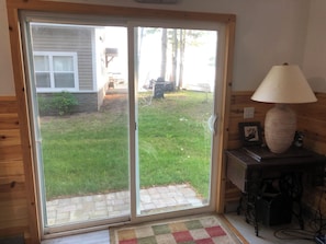 Interior - Spacious 6-bedroom cottage, 15 ft from lake and 200 yds from Douglas Lake Bar (Pellston)
