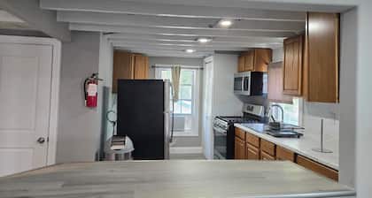 Charming 3BR Townhome – 10-Min Walk to Boardwalk