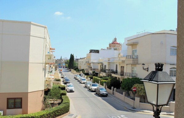 Quarto casal premium, sacada, vista para a cidade | Vista da sacada
