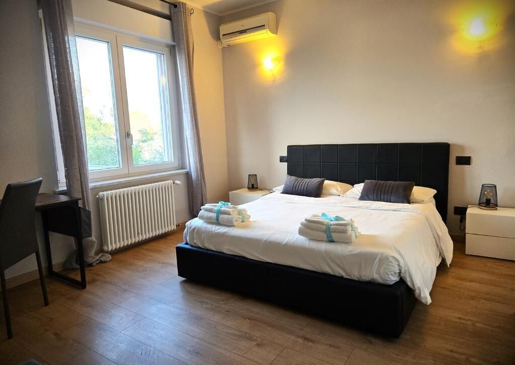 Comfort Apartment, Mountain View | Premium bedding, down duvets, memory-foam beds, in-room safe