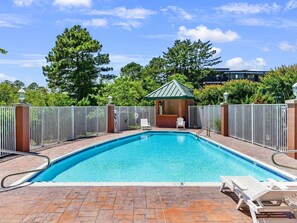 Pool - 2 Bedroom 2 Bathroom Condo With Outdoor Pool! Summer House 303 (Ocean City)