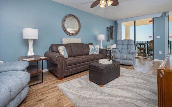 Condo, 1 quarto | Área de estar