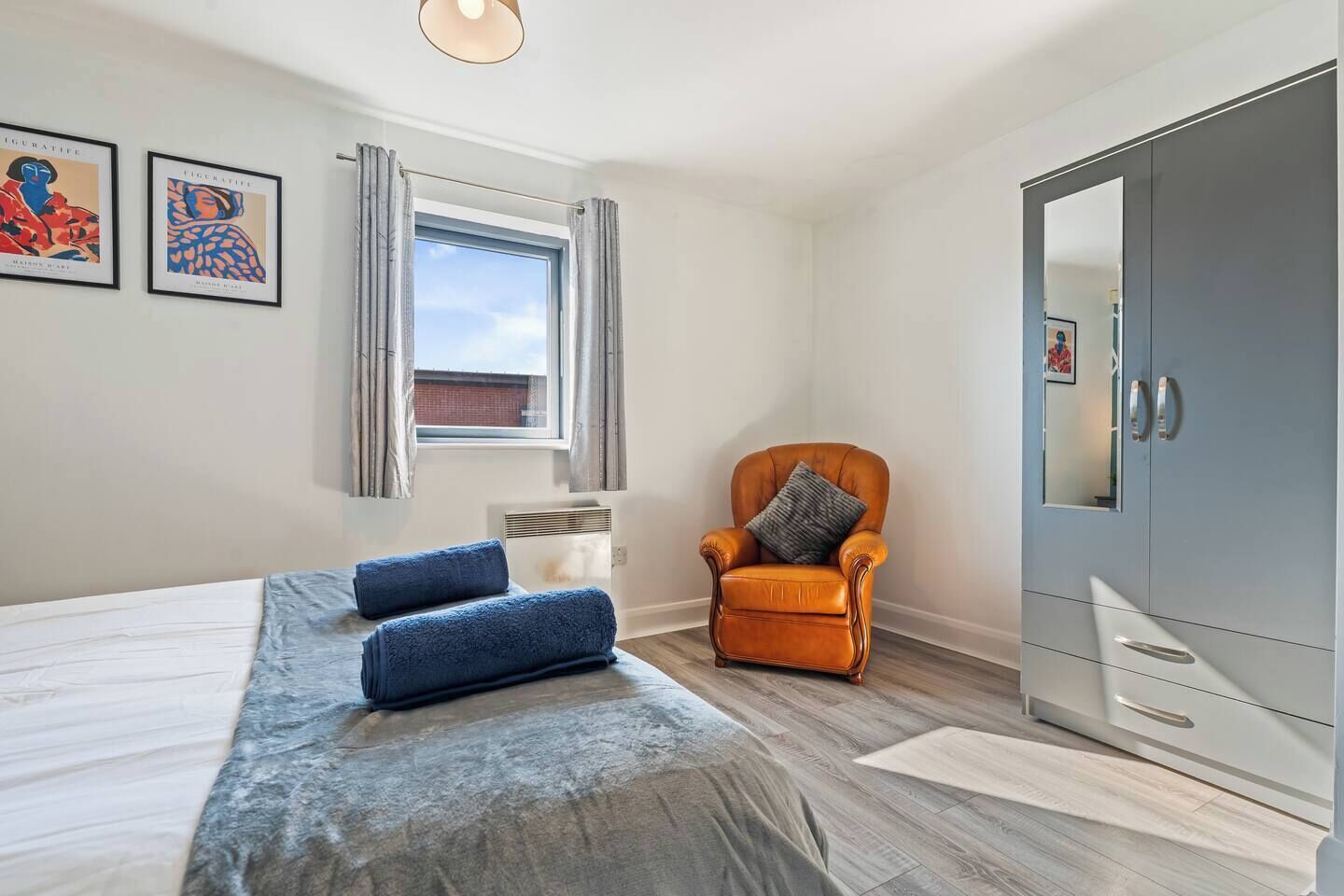 2 bedrooms