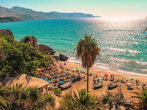 Platja a a prop 