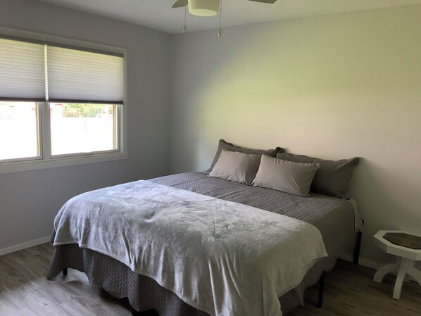 2 bedrooms, Internet, bed sheets
