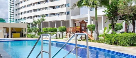 Apartamento família | Piscina | Piscina externa