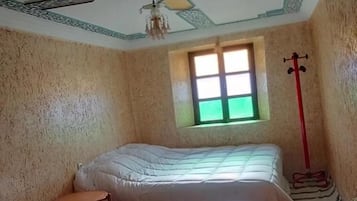 Comfort-Dreibettzimmer, Hügelblick