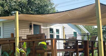 Sweet lil Home Alabama
Sleeps 5 Pet Friendly
