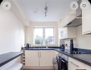 Private kitchen - Lovely Wimbledon Flat. (London)