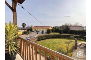 Property grounds - The Colibri T2 No. 1 (Cazaubon)