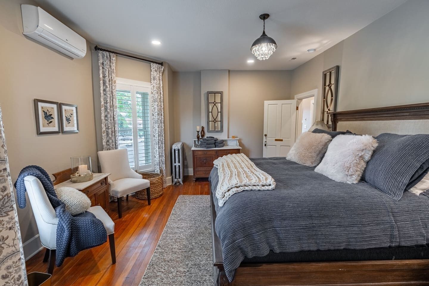 1 bedroom, iron/ironing board, WiFi (free), bed sheets