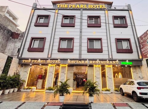 Rampur Hotel Pearl on Nainital Rd.