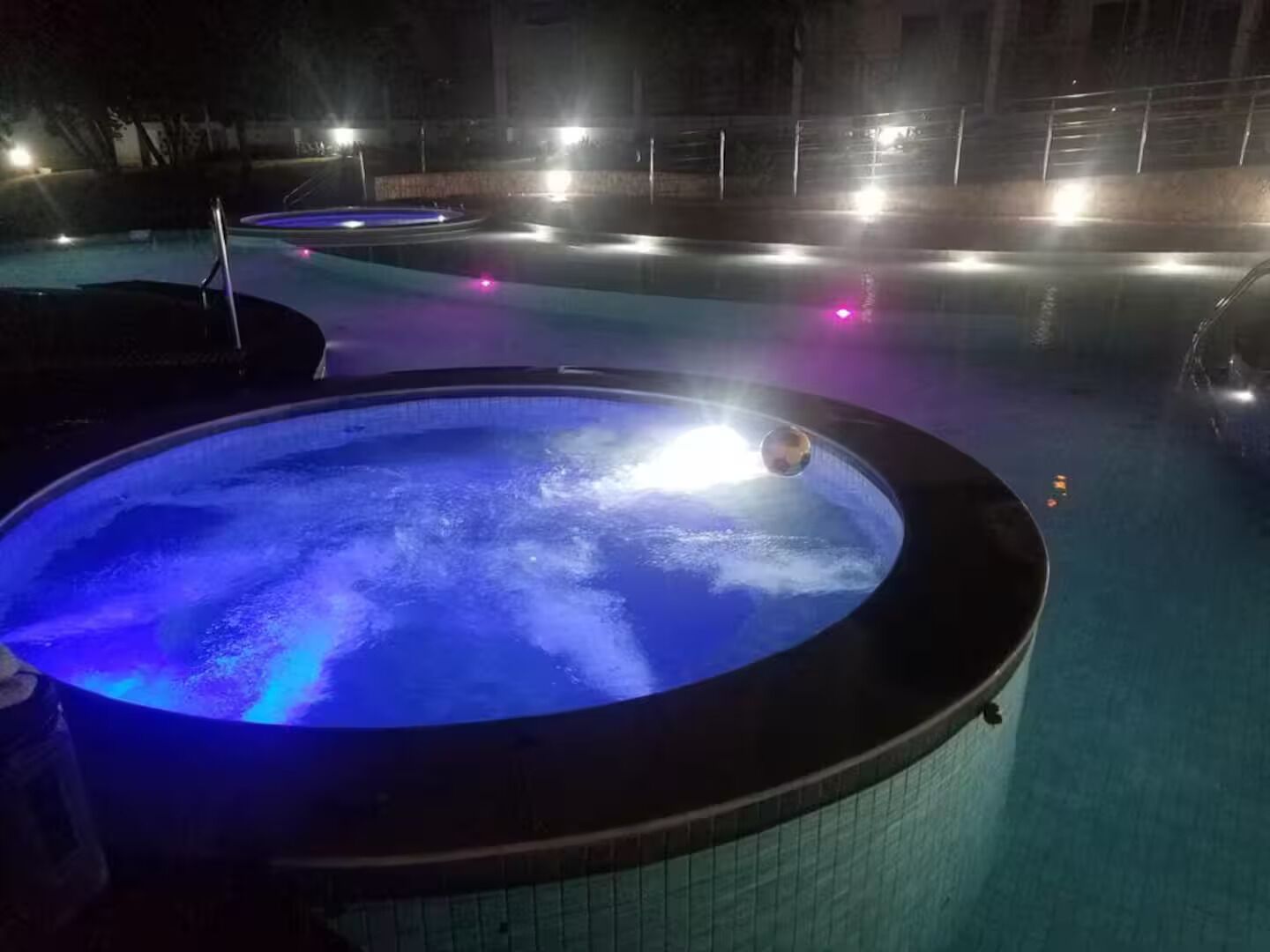 プール