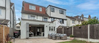 Beautiful Edwardian House, great location - Pass the Keys