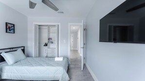 4 Schlafzimmer, Bügeleisen/Bügelbrett, kostenloses WLAN, Bettwäsche