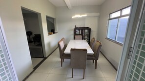 Dining - Spacious House - 650 meters from Atalaia Beach (Aracaju)