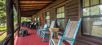 The Boston | Waterfront on Mooselookmegtunic Lake | Pet Friendly