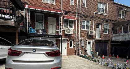 Cozy 1-bedroom apartment in tranquil Bronx with AC and free parking