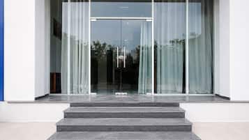 House | Reception