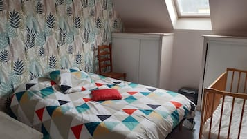 4 Schlafzimmer, Bügeleisen/Bügelbrett, WLAN