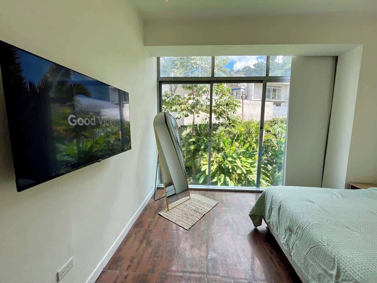 2 Schlafzimmer, Bügeleisen/Bügelbrett, WLAN