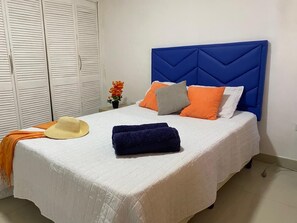 1 bedroom, iron/ironing board, WiFi, bed sheets - Beautiful Family Apartment in La Marina, Margarita (Porlamar)