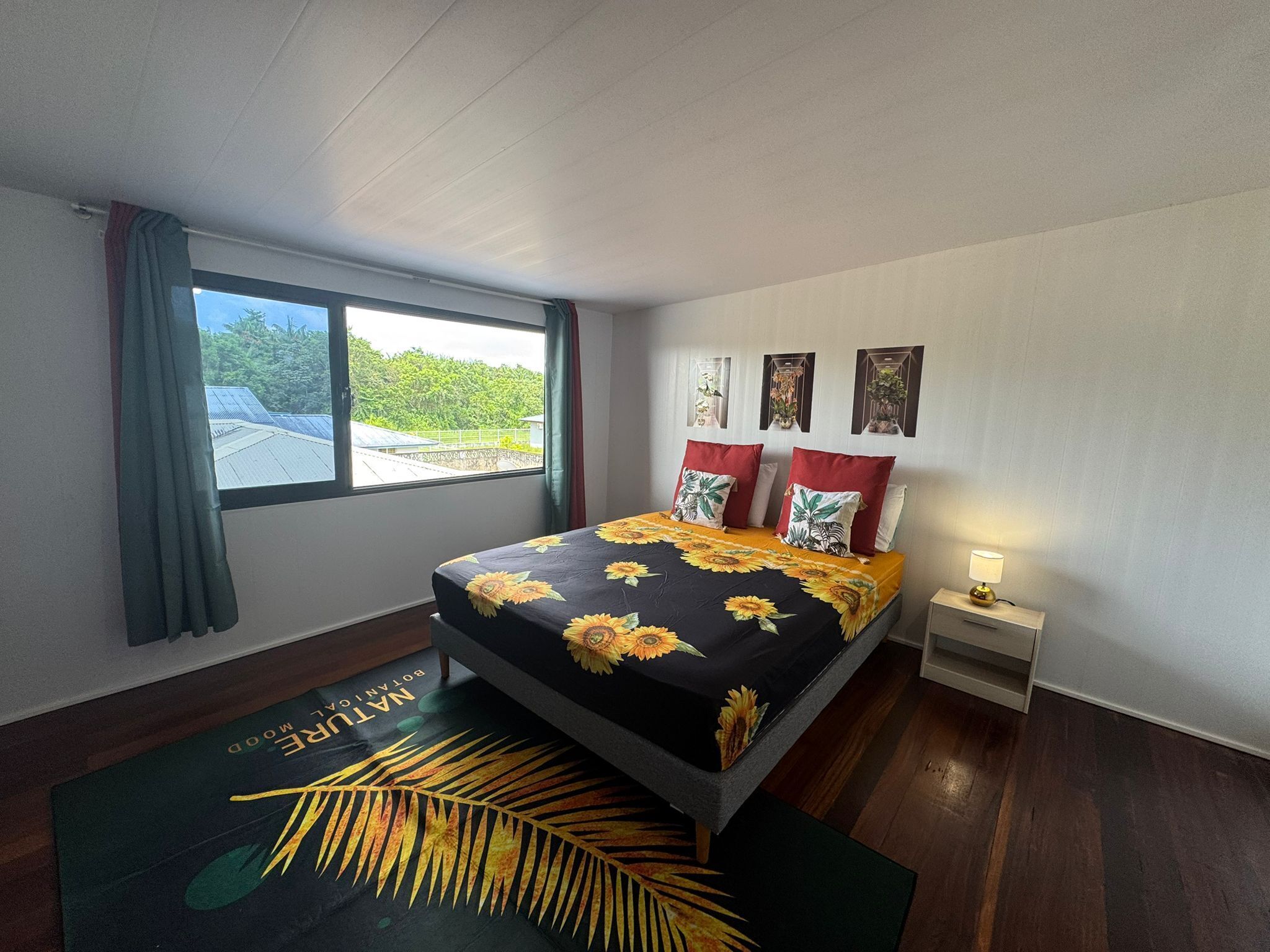 2 slaapkamers, een strijkplank/strijkijzer, wifi, beddengoed