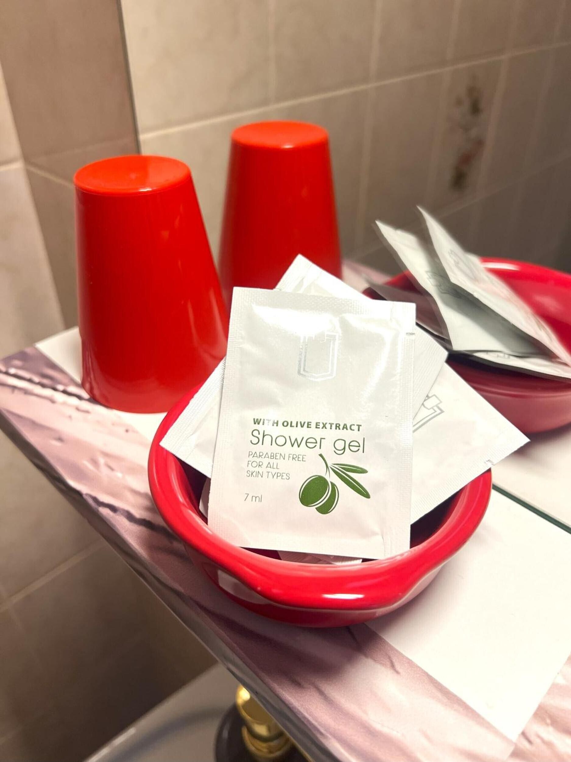Douche, serviettes fournies